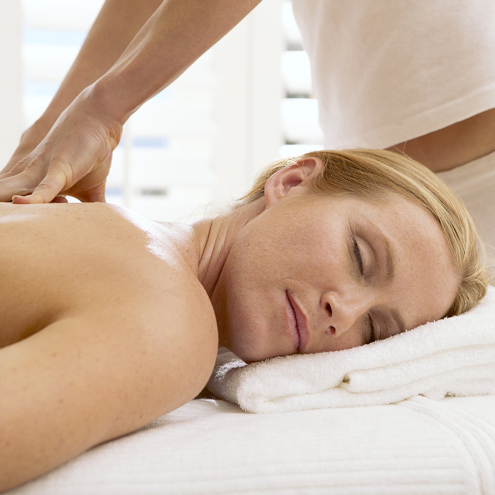 ESPA Shoulder Neck & Scalp Massage